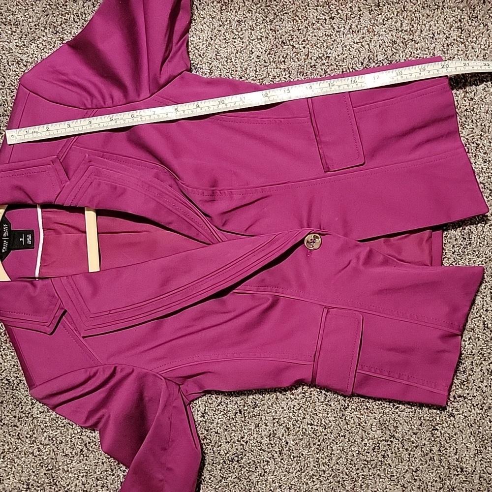 White House Black Market Fuchsia Blazer - Picture 6 of 8